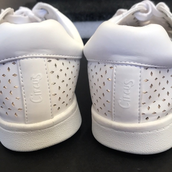 ⭐️ Circus by Sam Edelman Sneaker - Picture 9 of 10